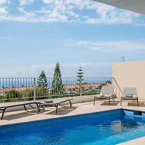 https://capistrano-garden-piscina-privada-y-vistas-al-mar.es-andalucia.com